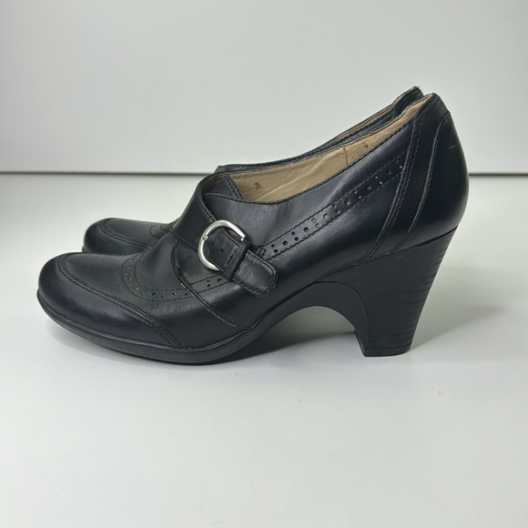 Naturalizer Black Leather ankle bootie shoe - Picture 4 of 11